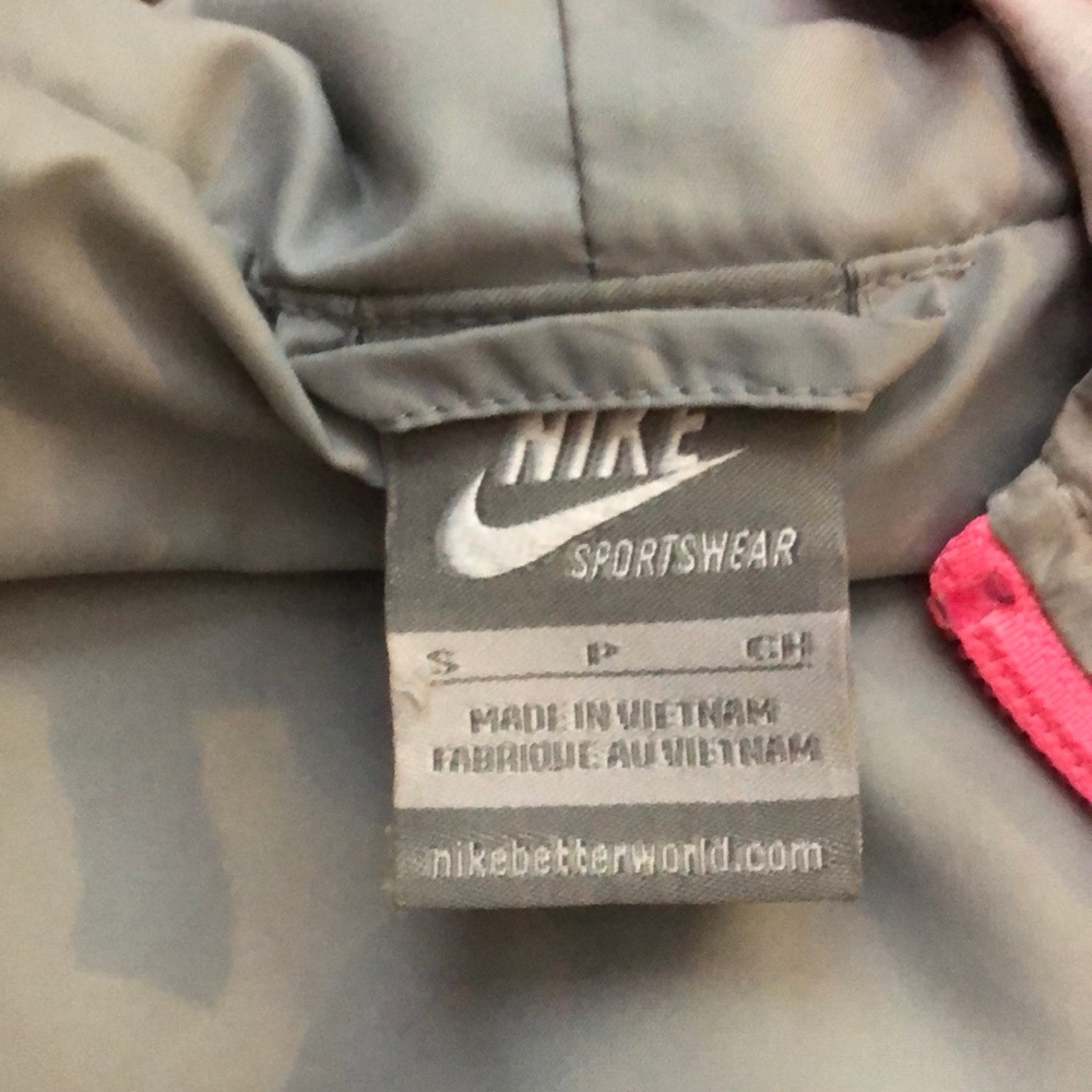 Nike jacket - Picture 5 of 6